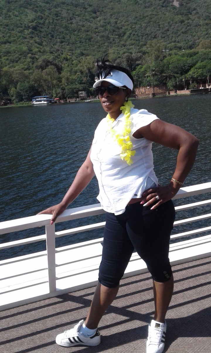 ClanKomane's tweet photo. MY MOM 😍😘😚😙👡 https://t.co/kXumtqruDX