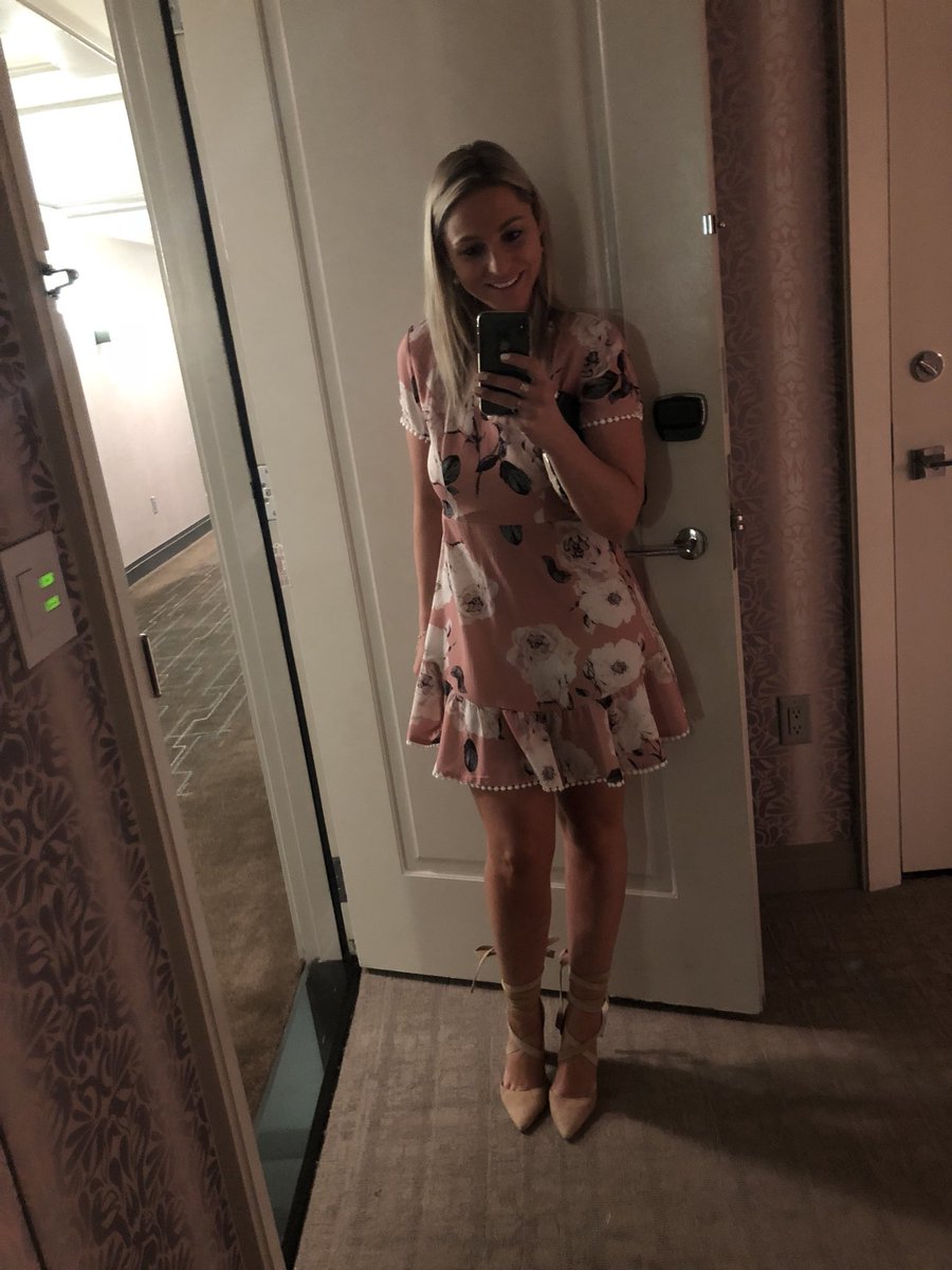 TweetingTrace's tweet photo. And weโre out Las Vegas ๐๐ผ๐บ๐ผ#LasVegas #parentsparty https://t.co/CiMAjkIUm3