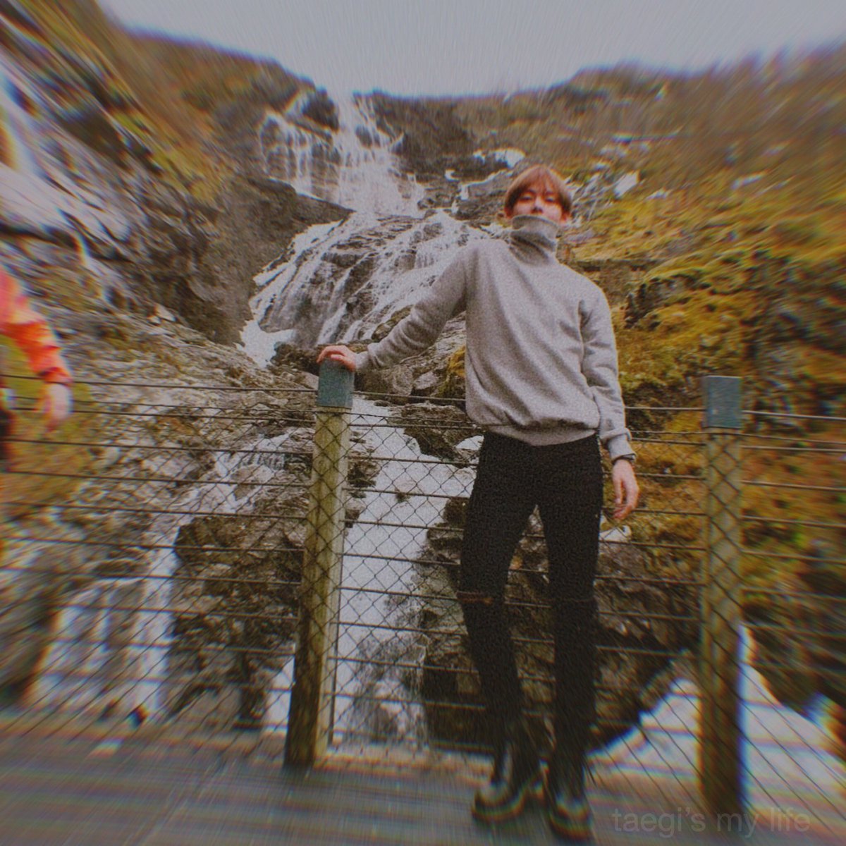 daegu_x's tweet photo. Dating ~ 👬
#TAEGI #VGA 🐯🐱🤘🏻👍🏻💜 https://t.co/5TcBfTBeMM
