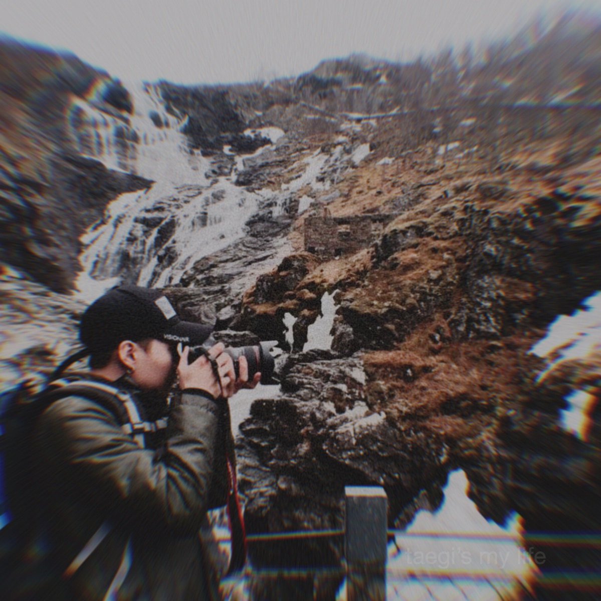 daegu_x's tweet photo. Dating ~ 👬
#TAEGI #VGA 🐯🐱🤘🏻👍🏻💜 https://t.co/5TcBfTBeMM