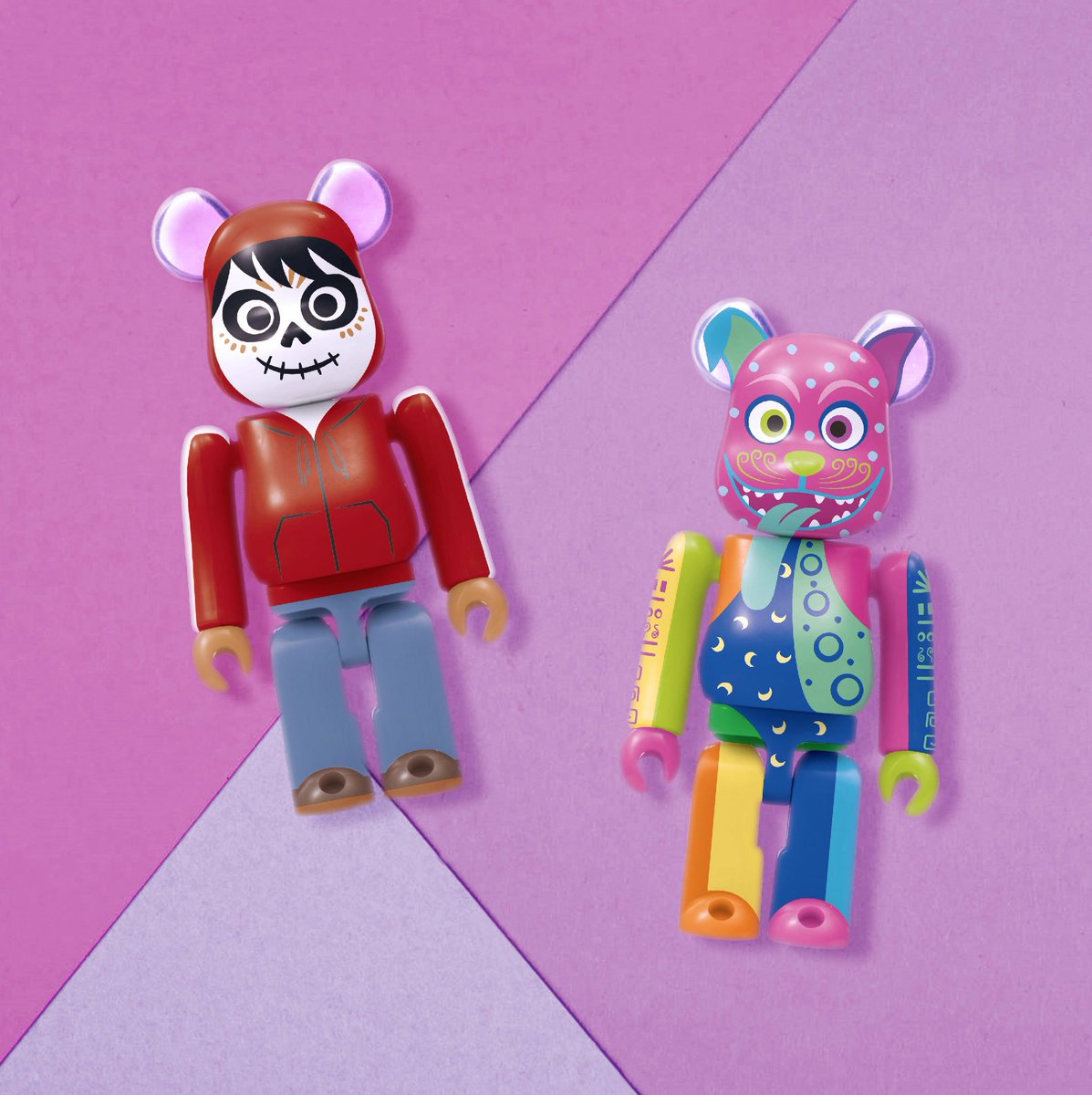 disneyjp's tweet photo. どのキャラクターが出るかはお楽しみ✨

Happyくじ から、ピクサー歴代作品のキャラクターたちの「アートなトイ」、ベアブリックが登場！公開間近の『#インクレディブルファミリー』のセットも♪https://t.co/RqScTp8S1k https://t.co/BvZkPv7WRj
