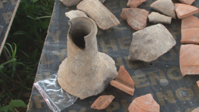 Sarah404BC's tweet photo. Archaeologists excavate #Maltepe Burial Mound near the town of #Manole #Plovdiv (#Greek #Phillippopolis) #Bulgaria
https://t.co/dWbrbn7mDO https://t.co/B7u78O83wO