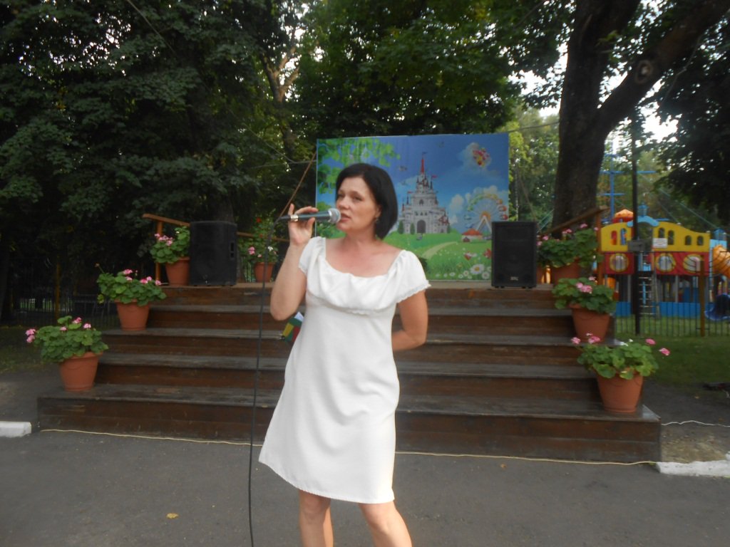 В летний период по субботам в <a href="/parkbelinskogo/">ЦПКиО им.Белинского</a> проходят концертные программы #Летниемелодии,  28 июля 2018 года не стало исключением. На Видовой аллее выступили солисты вокально-эстрадной студии #Маэстро и <a href="/Erdenko82/">эрденко ольга</a> #пенза #лето2018