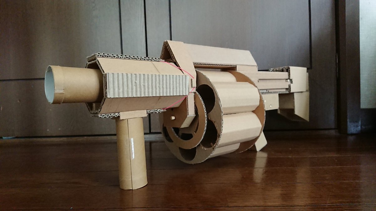 トイレットペーパーの芯を発射 ほぼダンボールのみで出来たリボルバー式グレネードランチャーのクオリティが高い メンテナンス性も抜群な神の所業 Togetter トイレットペーパーの芯を発射 ほぼダンボールのみで出来たリボルバー式グレネードランチャーのクオリティが高い メンテナンス性も抜群な神の所業 Togetter