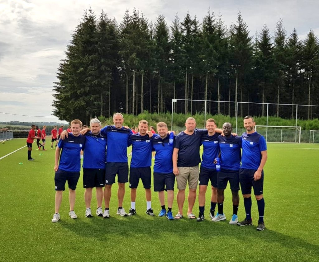 SebaGolfa's tweet photo. #TeamBuilding #TeamSpirit #TeamWork #TeamMinded #GreatMoment #Neufchateau #Xcape #LiveLoveLaugh #MoreThanJustAGame @SK_Londerzeel "Winners never quit and quitters never win" https://t.co/fEBMG7xrVW