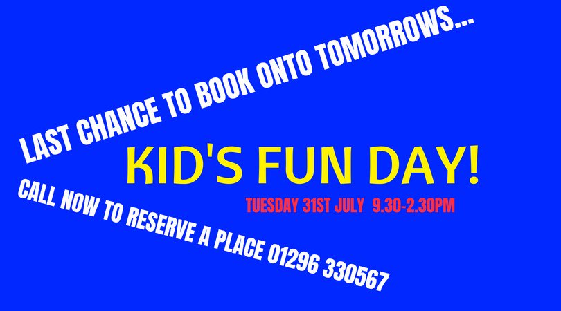 Last call for taking bookings onto our tomorrows KIDS FUN DAY!  01296 330567
9.30-2.30pm - lots of karting sessions - 8-16 yr olds - packed lunch included - ONLY £40.00 
#Kidsfundays #kidskarting #juniorkarting #indoorkarting #aylesburykarting 
rogueracing.co.uk/offer-events/