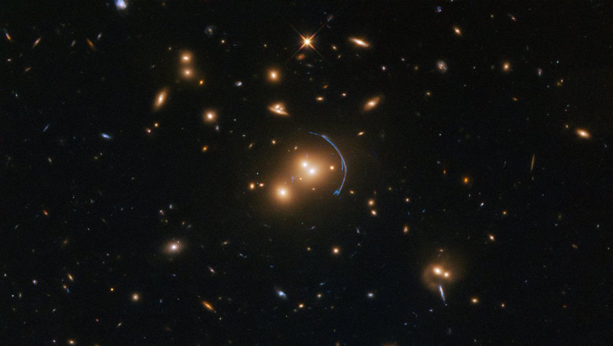 HUBBLE tweet media