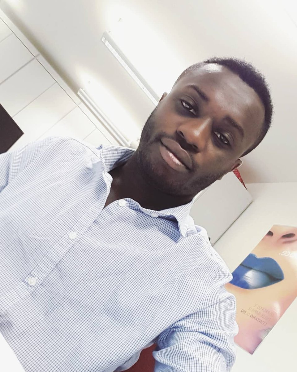 deadomako's tweet image. "Sometimes I feel discriminated against, but it does not make me angry. It merely astonishes me. How can anyone deny themselves the pleasure of my company? It's beyond me." #MeTwo