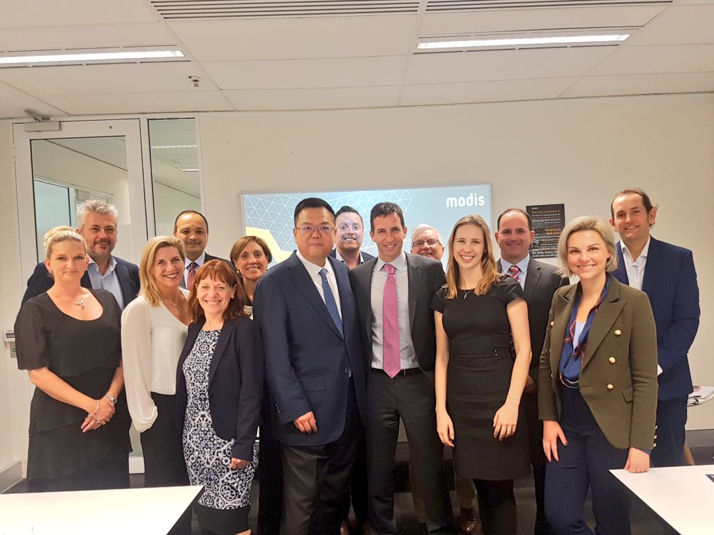 hannah_mourney's tweet photo. Incredibly excited to meet @IanLeeSingapore, Regional Head (APAC) for @AdeccoGroup, during today's @Modis_Australia management meeting in #Perth !
@AdeccoWaytoWork @AdeccoAustralia @moyano_rafael #CEO1Month #CEODownUnder #HannahC1M https://t.co/6dm2hpXpdT