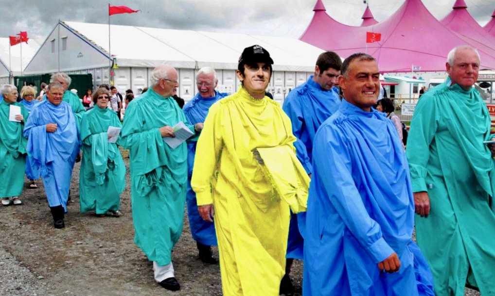 Ydi hi'n rhy hwyr i hyn ddigwydd, Mr Archdderwydd?

#GeraintThomas #TitwTomos #Eisteddfod