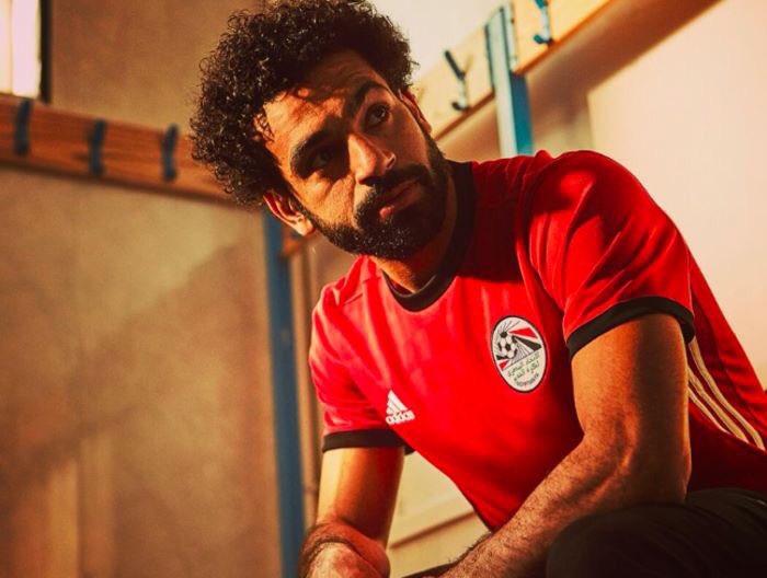 saifelbadry's tweet photo. كلنا معاك يا بطل يا فخر العرب #الأسطورة #محمد_صلاح @MoSalah @emadmeteb90plus @ElNennY @ElHadary #فخر_العرب https://t.co/4h780WJ9kk