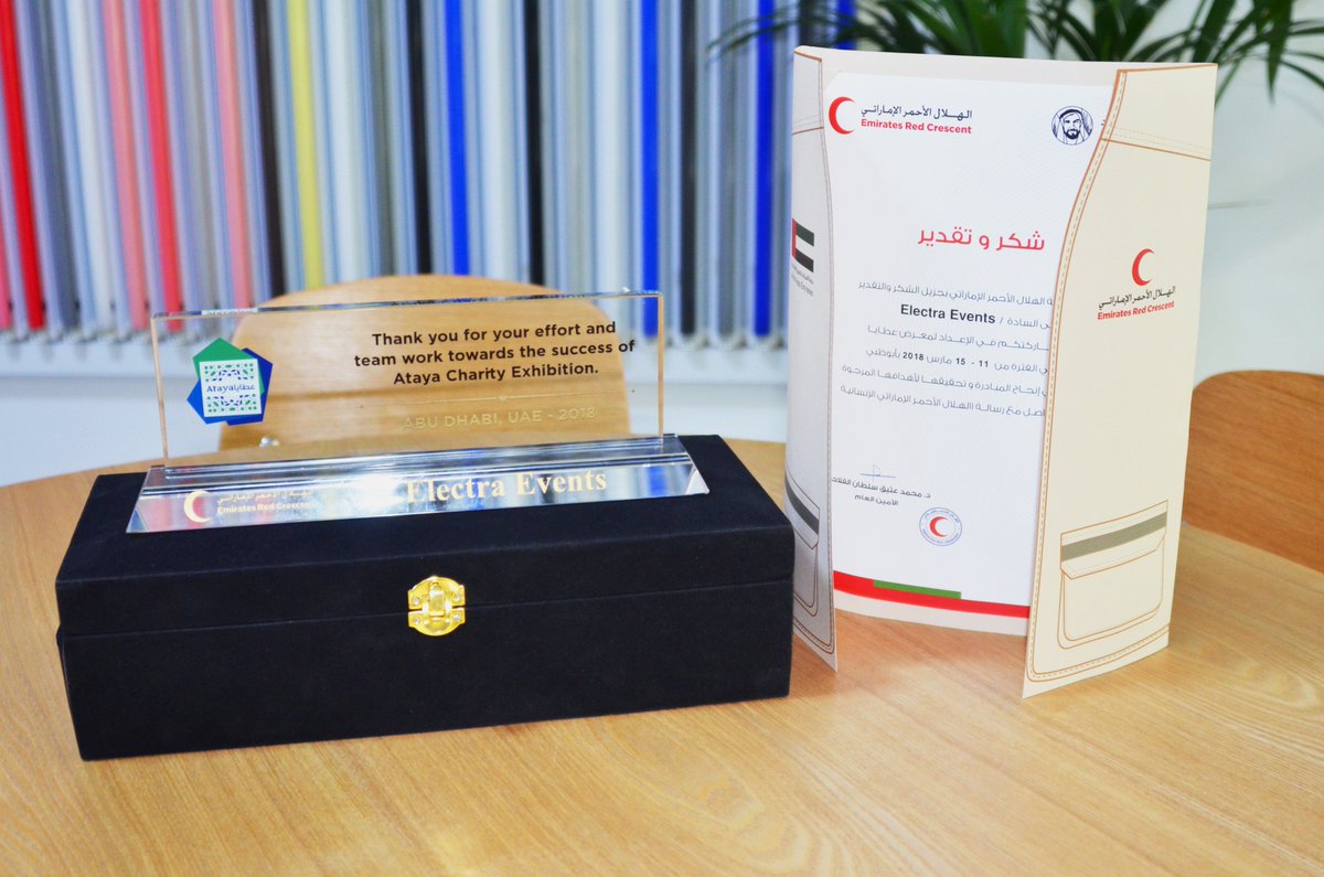 ElectraGCC's tweet photo. Thank you Emirates Red Crescent for the lovely gift! As always it was a pleasure working with you for the latest edition of @Ataya_rc #MondayMotivaton #eventprofs https://t.co/YiTcntW0m3