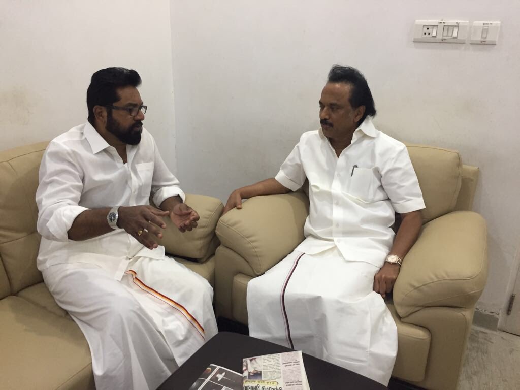 R Sarath Kumar on Twitter: &quot;It was a great relief to have met Kalaignar&#39;s  family members&amp;DMK&#39;s senior office bearers in Kavery hospital this morning  &amp; felt happy that he is recovering very