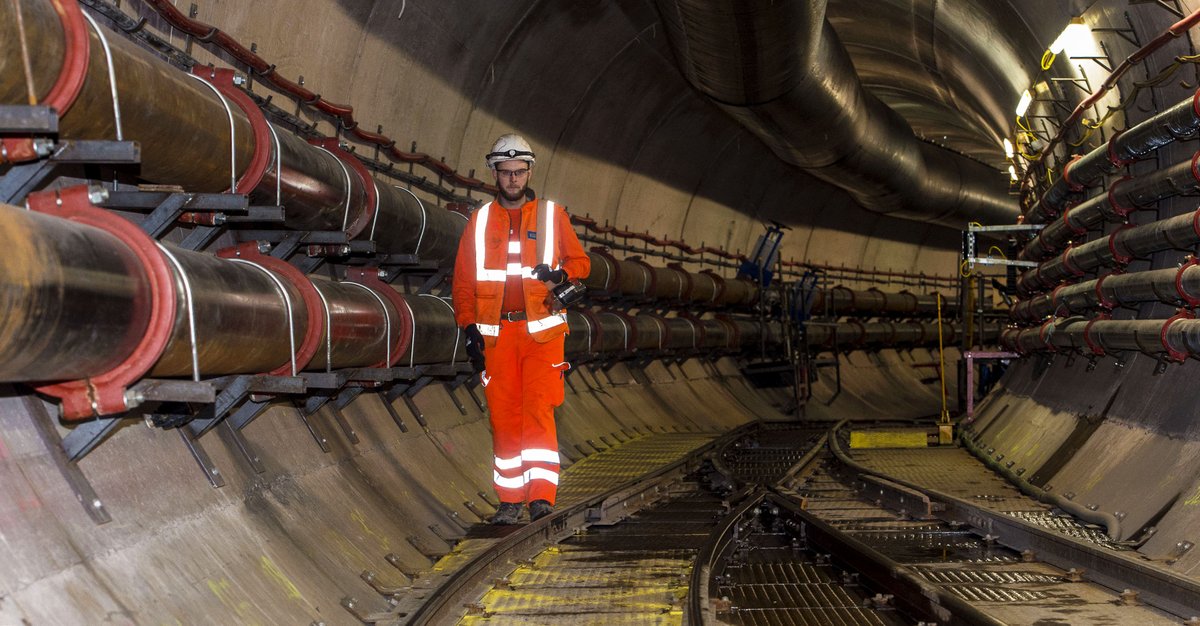 scottish_water's tweet photo. #ShieldhallTunnel stretches for 3.1miles from #Craigton to #QueensPark via #Bellahouston &amp; #Pollok Parks &amp; provides extra storm water storage equivalent to 36 Olympic-sized swimming pools! An impressive feat of engineering! https://t.co/h7cx9w2uD8