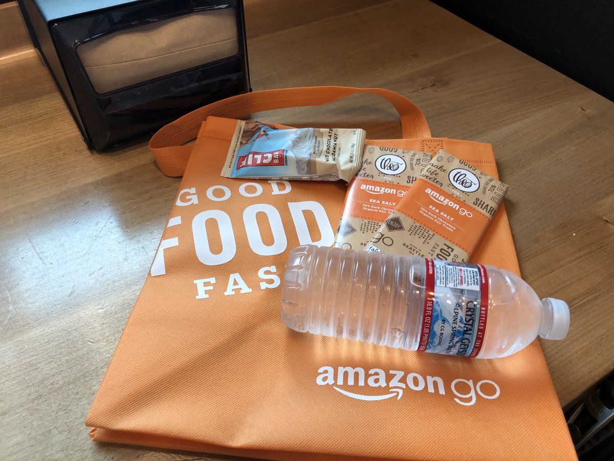 SimplyPopup's tweet photo. A very interesting look at the new Amazon Go store - paying for your shopping is a thing of the past @businessinsider https://t.co/yZOuuB12Lh #amazongo #retail #popup #business https://t.co/Qezu2DtWT6