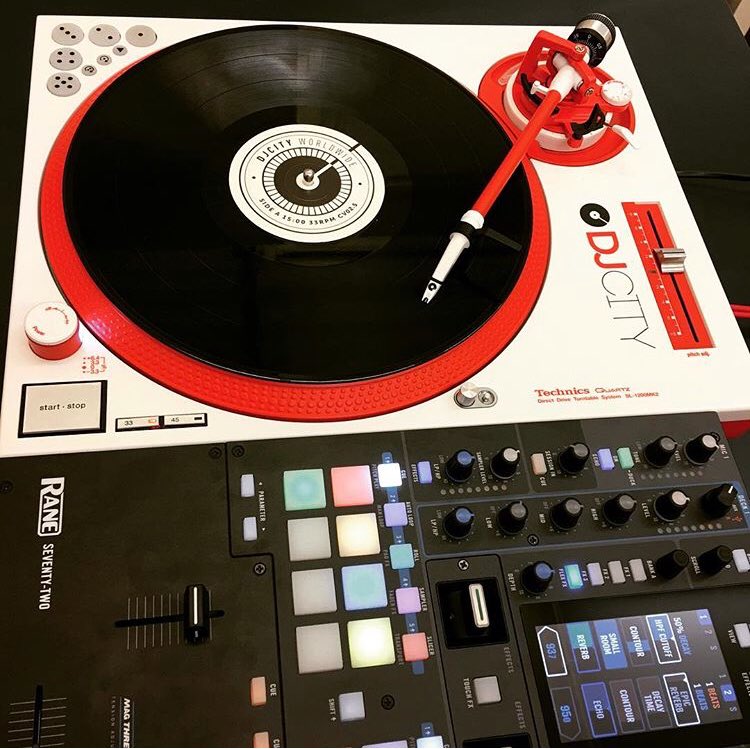 Ortofon's tweet photo. Custom Technics vs Concorde Scratch MKII #Repost @MojaxxDJcity https://t.co/kx9aZyhLJv