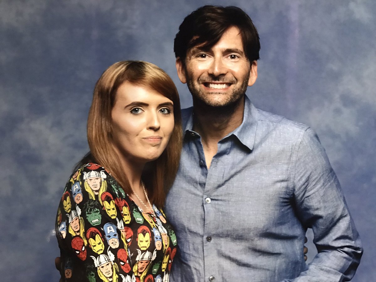EmmaLou_F's tweet photo. This convention was an absolute dream come true! I managed to meet three of my favourite Doctors and all of them were so lovely and complimented my dress ❤️ #LFCC #LFCC2018 #DavidTennant #MattSmith #PeterCapaldi https://t.co/Amacmi2tIH