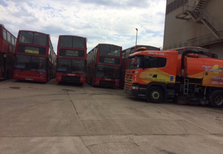 hydrocleansing's tweet photo. Roadsweeping surrounded by buses! #MegaSweep
https://t.co/QcCawl89ok https://t.co/A54jQYcySs