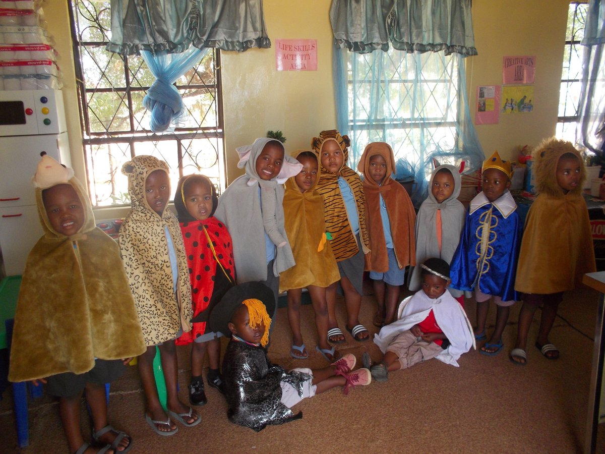 WeActForChange's tweet photo. Some #MondayMotivation from Joyce Mthombeni who acts for change in her #FreeState community. After seeing small children on the streets while their parents worked, she started Phaballo Day Care Centre https://t.co/D2loIxop6c #ActForChange #ShopriteCommunityNetwork https://t.co/wEZOM6p0JE