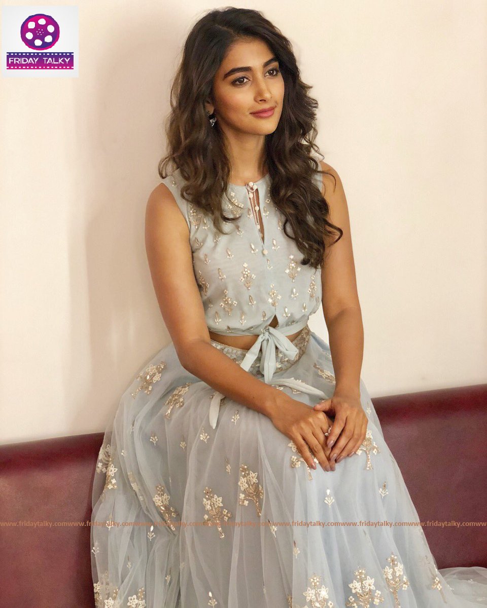 FridayTalky's tweet photo. @hegdepooja  Latest PhotoShot
@FridayTalky https://t.co/WpRGtr4fet