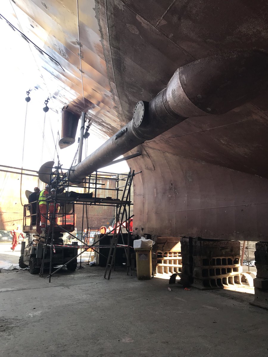 I just love drydocks