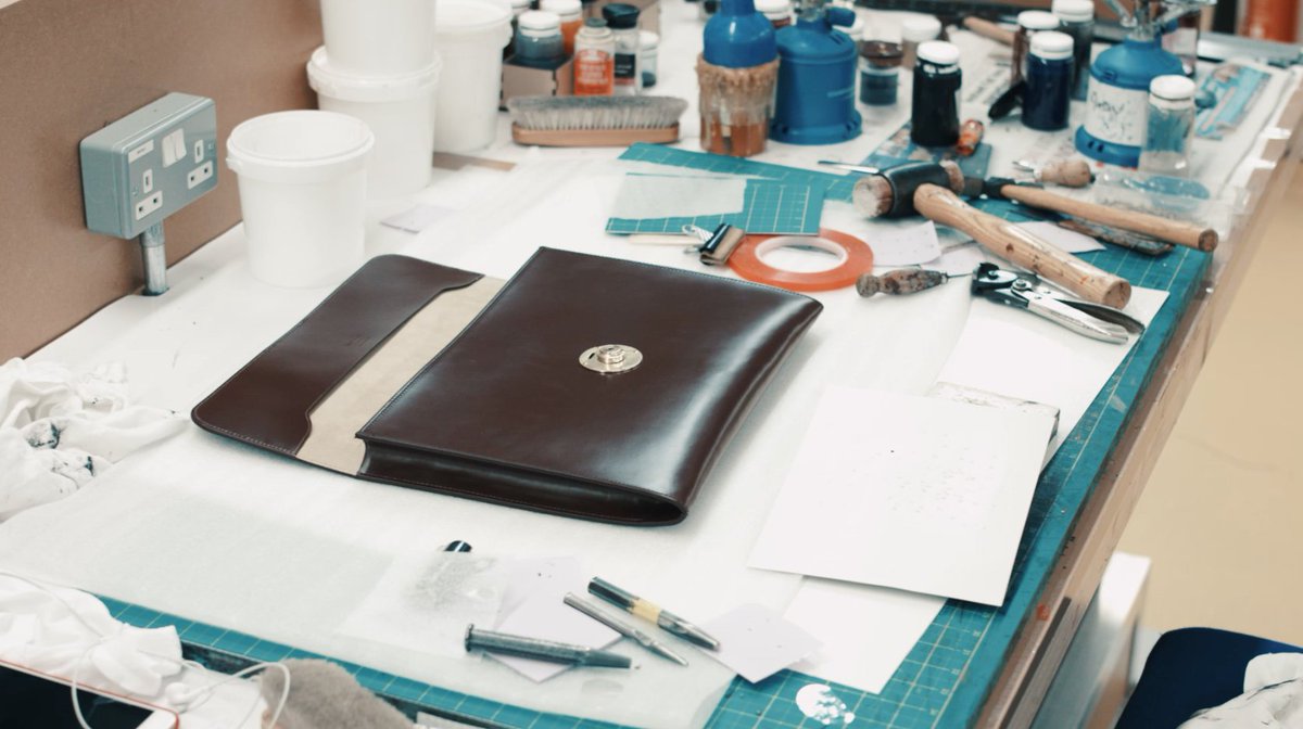 All Simpson leather products are handcrafted individually by master artisans in our East London factory. 
#luxury #leather #handmade #madeinengland #eastlondon #factory