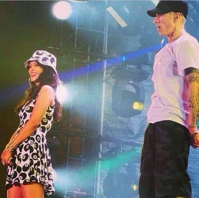 RihannaDaily's tweet photo. 🎤 Eminem & Rihanna co-headlined #TheMonsterTour in August 2014 in the U.S. With only 6 dates, the tour grossed over $36 million. https://t.co/LJEizEblyv