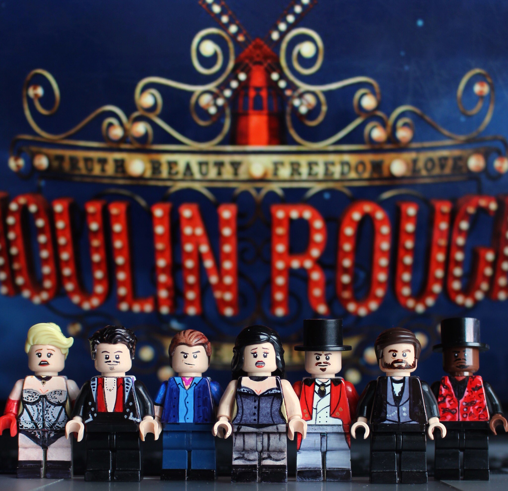 Lego broadway hotsell