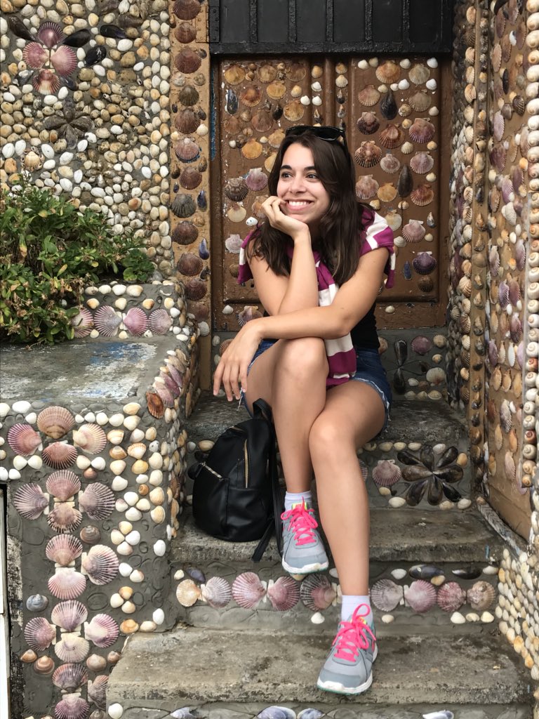 Entre conchas en Cudillero os informo de que el próximo sábado 11 de agosto estaremos en MURCIA:

SÁBADO 11 AGOSTO,  23:00 h. Parque de Las Peñas Huertanas  - Los Alcázares (Murcia) Entrada libre

¡Qué ilusión, Murcia! ¡Cuánto tiempo sin verte! ❤️