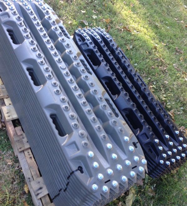 artemisoverland's tweet photo. #USActionTrax are made in Wichita KS ready to ship at your request. Nylon or Steel teeth. Superior strength. #artemisoverland #traction #tractionboards #recovery #artemisoverlandhardware https://t.co/8IbvjzWZme https://t.co/kIwae3Riqc
