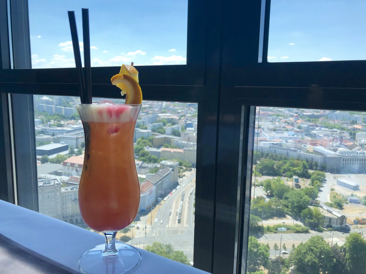 haruka_tajima's tweet photo. ライプツィヒの絶景レストラン「Panorama Tower - Plate of Art」でランチをいただいたあとは展望台からの景色を楽しみました。

#LeipzigTravel #HiddenLeipzig https://t.co/KGHAMHfX3m