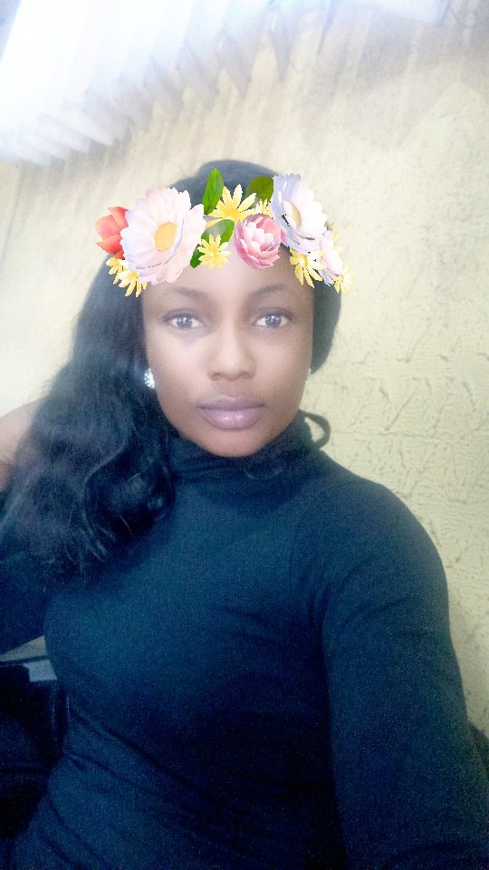 unwindwitholla's tweet photo. Harmattan came early!
My latter will be greater than my past.
#Quickselfie
#iglowdifferent
#MondayMotivation https://t.co/VGUDVsNzc7