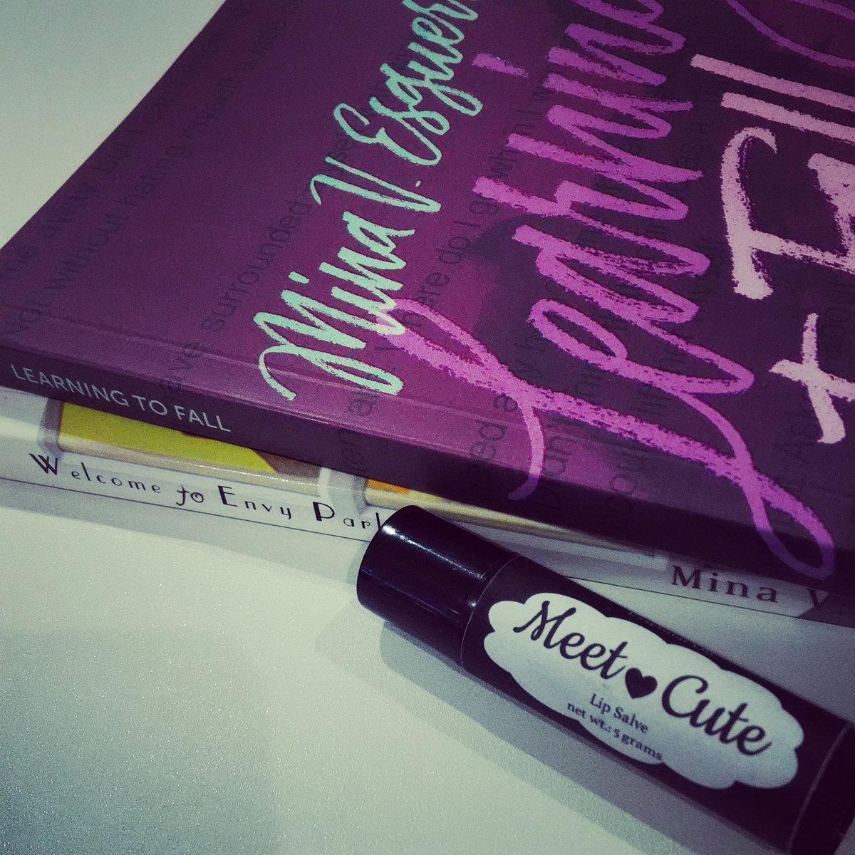 minavesguerra's tweet image. #LearningtoFall + #WelcometoEnvyPark + lip care 

#romanceclass