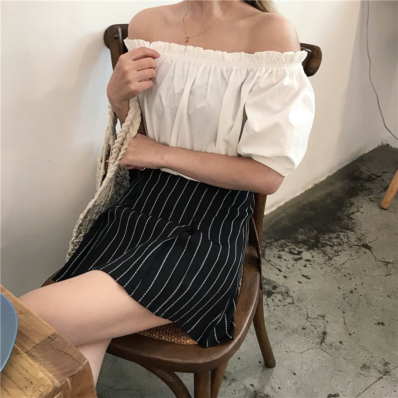 doublepixie's tweet photo. PRE-ORDER Stripe button-up skirt (sk112) 
สีขาว / ดำ size s-l 320฿ 
-
#DBPXxBOTT #Howtoperfect #เสื้อผ้าเกาหลี #พื้นที่โปร #ถูกบอกต่อ #พื้นที่ขายของ  #เสื้อผ้าสไต์เกาหลี https://t.co/fV6NBfHLHW