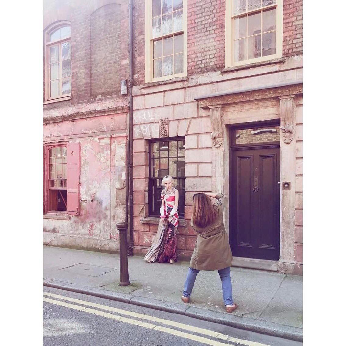 gallivantscents's tweet photo. Turns out we're not the only ones to appreciate London's "tawdry grandeur" …
Thank you @Turin_Luca
#Londonbygallivant #Fragranceforurbanexplorers #Perfumestheguide #tawdrygrandeur https://t.co/DMWRVlqy2n
