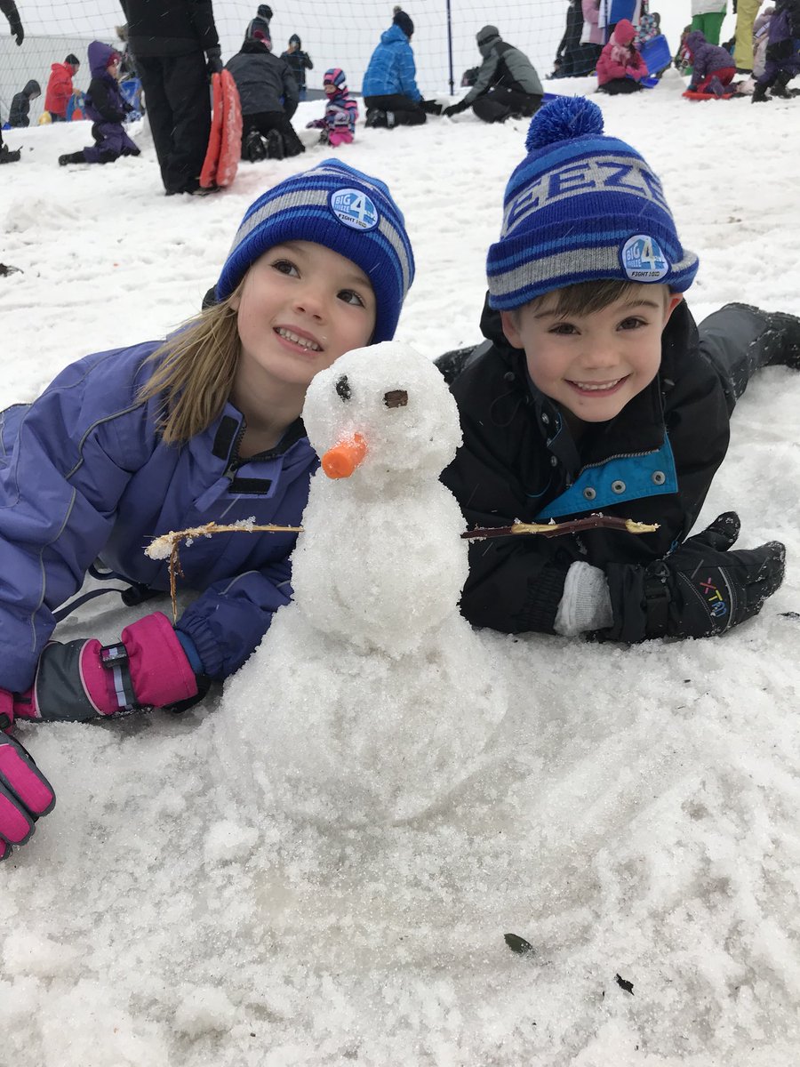 Jasonking005's tweet photo. #lakemountain #snow kids first trip to the snow a success - even managed a mini Olaf! https://t.co/uJsEXq1zRK