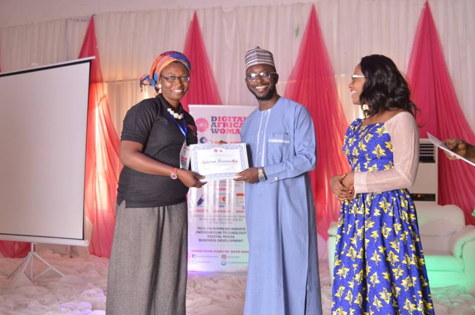 WomanDigital's tweet image. #DAWCON18 Highlights. Here, successful participants of the #TrainedByDAW receive a certificate of completion from @Dattijo and CEO DAW @K_hadi8. To say the least we are proud of how far these enterprising women &amp;amp; men have come. We can't wait to hear &amp;amp; share their success stories.