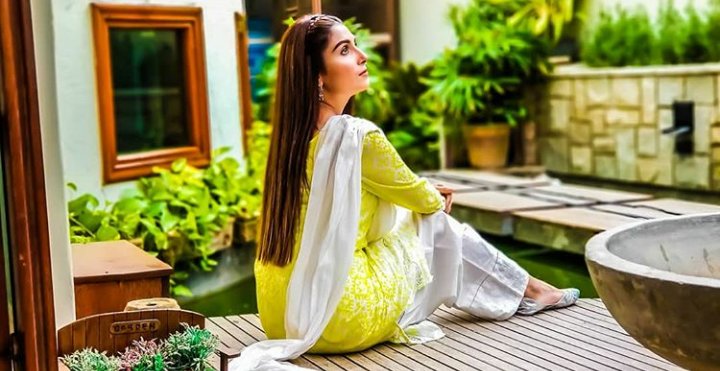 Ayezakhan_ak's tweet photo. Do you guys love Dr. Rabail ? https://t.co/Dz3MgIAe8r