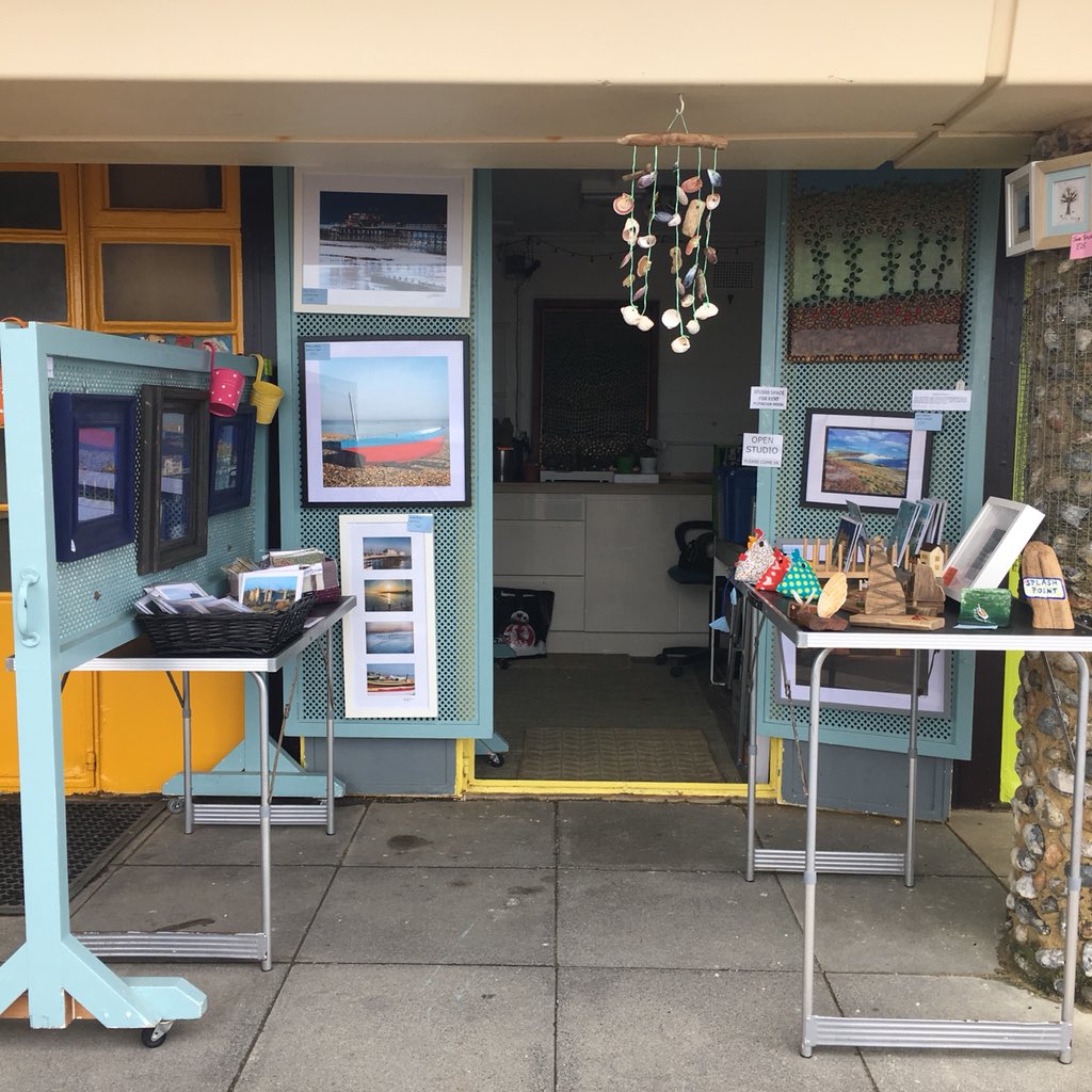 pierroadcoffee's tweet photo. Come see us @BeachArtists today! @pierroadcoffee here two days a week making and selling! @WorthingMums #worthing @WorthingLifeMag https://t.co/LkqHoffbcX