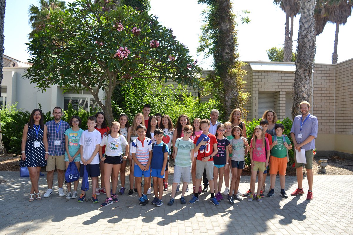 Escuela de verano del Centro de Lenguas.
Este año hemos inaugurado nuestra escuela de verano, ha sido un éxito, los profesores y los alumnos han disfrutado mucho de la misma. Agradecemos la confianza depositada en nosotros y !!os esperamos el próximo verano!! <a href="/ualmeria/">Universidad de Almería</a>