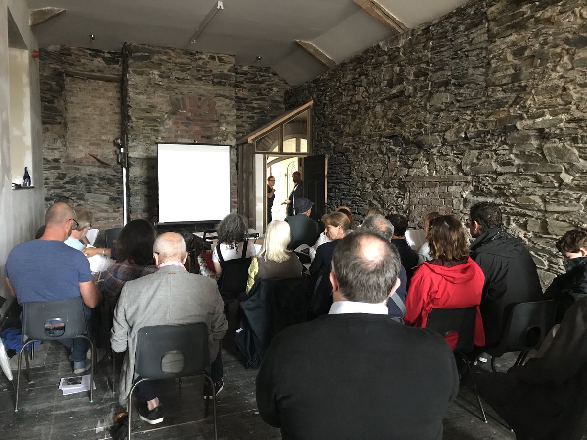 haptic_tacit's tweet photo. Thank you to Niall Maxwell @rural_office for an inspiring, thoughtful and insightful talk on Welsh Regionalism: landscape, context and place.
Before our exhibition preview @oriel_myrddin
#vernaculararchitecture #insearchofthevernacular #materiallanguage #architectualpratice https://t.co/gbgLl3d4Ha
