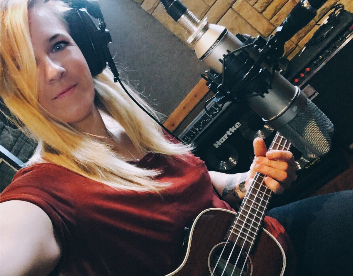 NickiShakes's tweet image. First time recording an instrument on my album... wish me luck... thanks to @gemmasalter for loaning me this little fella.... #ukeulele #uke #countrymusic #newmusic #studio #recording #musician #songwriter #singersongwriter #album #letsdothis