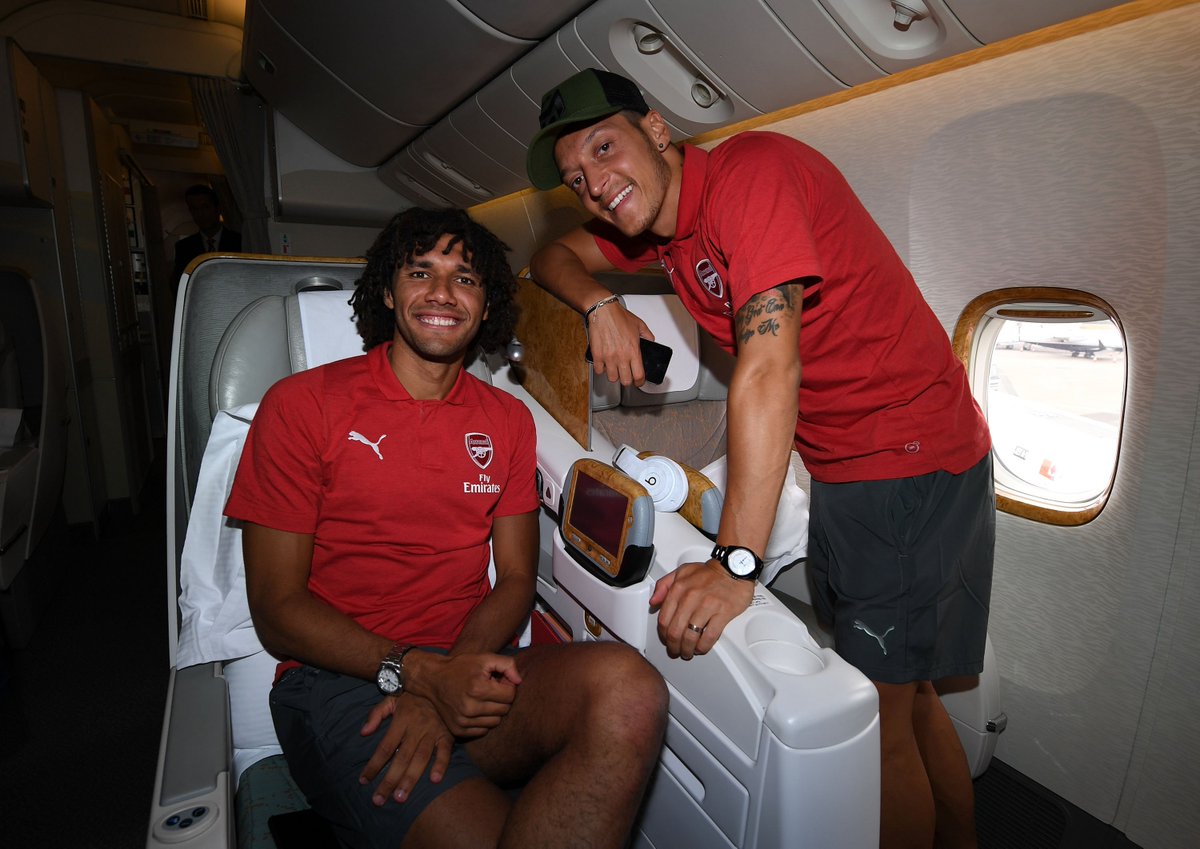 Arsenal's tweet photo. Happy #InternationalFriendshipDay 😊 https://t.co/6Zx8tSNEO7