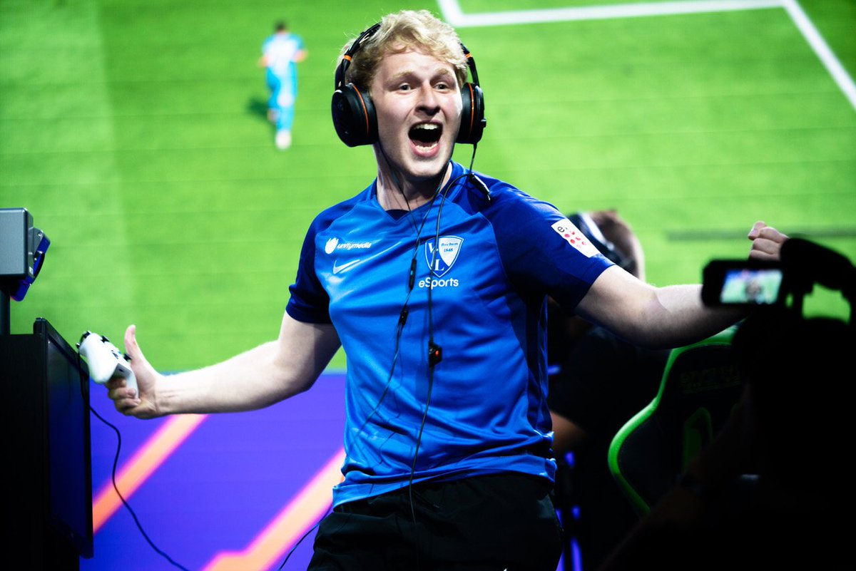 TurtleBeach's tweet photo. Over 20 Million tried but only 32 succeeded! The FIFA eWorld Cup starts Thursday in London and We'll be there to bring you the best of the action #FIFAeWorldcup #TeamTurtleBeach https://t.co/ScD1EFIHj1