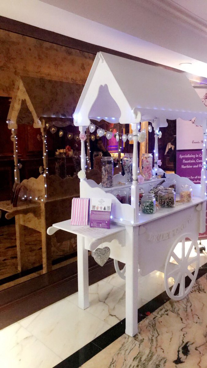 Yesterday’s event @RadissonBluEdwardian Heathrow where guests enjoyed our range of sweets, displayed on our elegant Candy Cart #candycart #sweetcart #eventhire