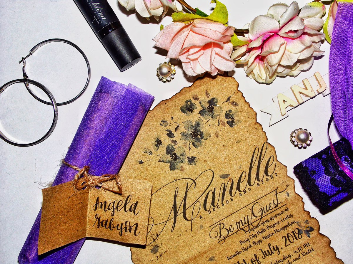 AAcrafts_ph's tweet photo. 🌿📜 RUSTIC INVITATION

▪️customized designs (depends on your desired motif)
▪️printed in brown old paper
▪️burned edges 
▪️with tag ⠀⠀⠀

👩🏻‍💻For inquiries, DM us! 🌺 
#invitationsph #invitations #debutinvitations #birthdayinvitations #debutph #aacraftsph https://t.co/I1rkv4tsuf