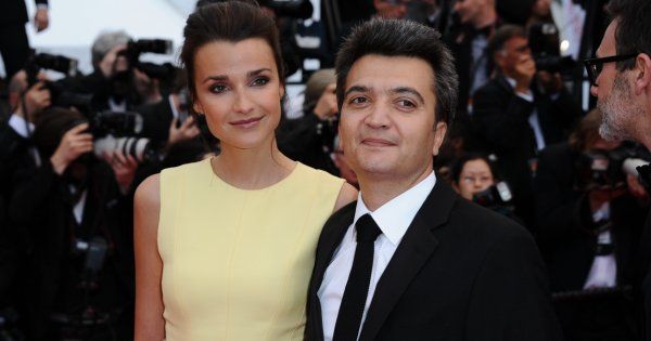 marieclaire_fr's tweet photo. #ThomasLangmann, l’ #héritier maudit : Qu'est-il arrivé au fils de #ClaudeBerri qui, en produisant “The artist”, récompensé par cinq #oscars, semblait enfin avoir conjuré le sort qui s’acharnait sur l’une des plus grandes famille du #cinéma français ? https://t.co/aVMDNsjY3T https://t.co/tsyOAesJkj