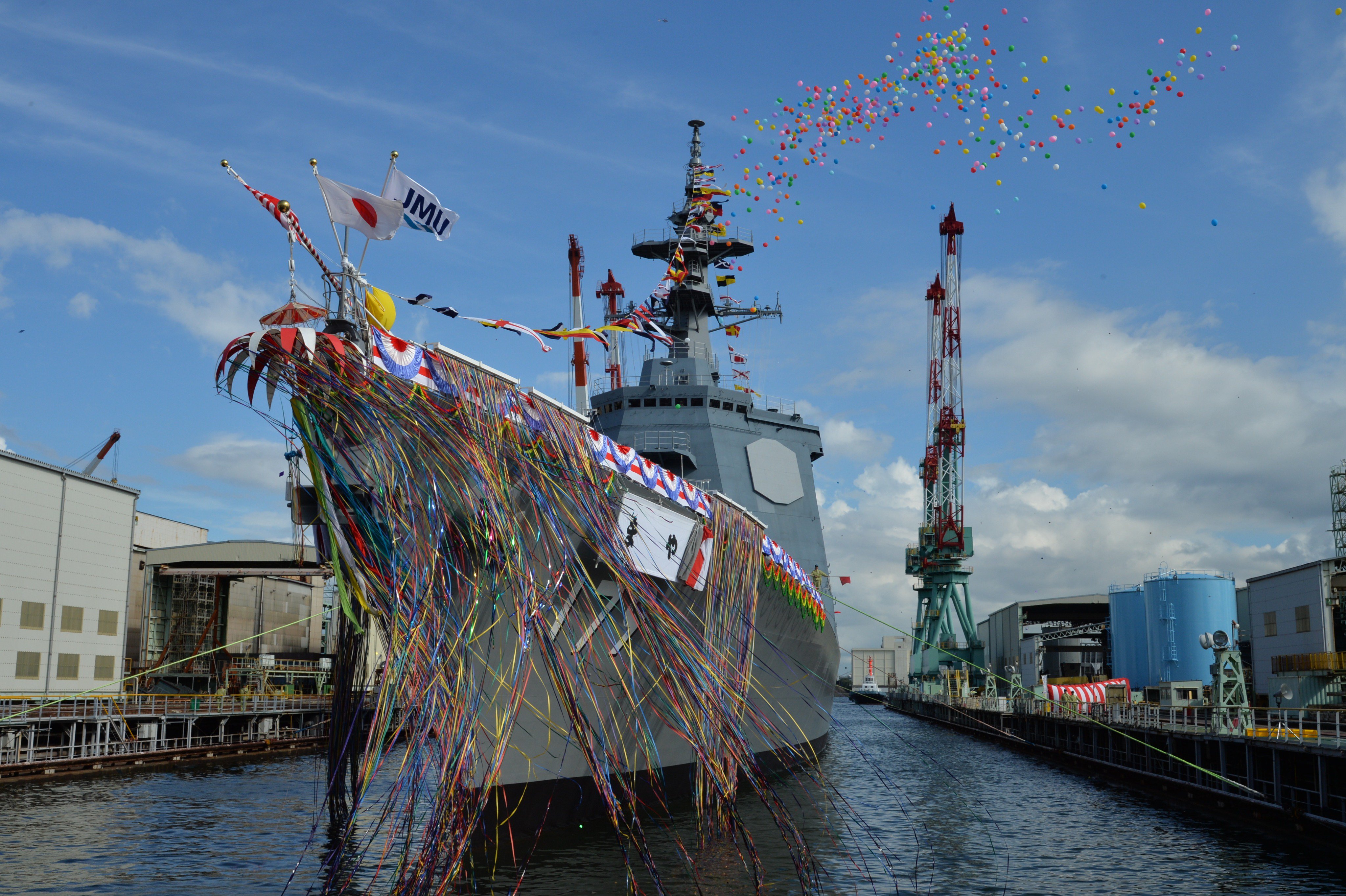 防衛省 海上自衛隊 護衛艦 命名 進水式 ７月３０日 ２７年度護衛艦の命名 進水式が ジャパンマリン ユナイテッド磯子工場において行われ 海上自衛隊として７番目のイージス艦は まや 艦番号 １７９ と命名されました 海上自衛隊 Jmsdf