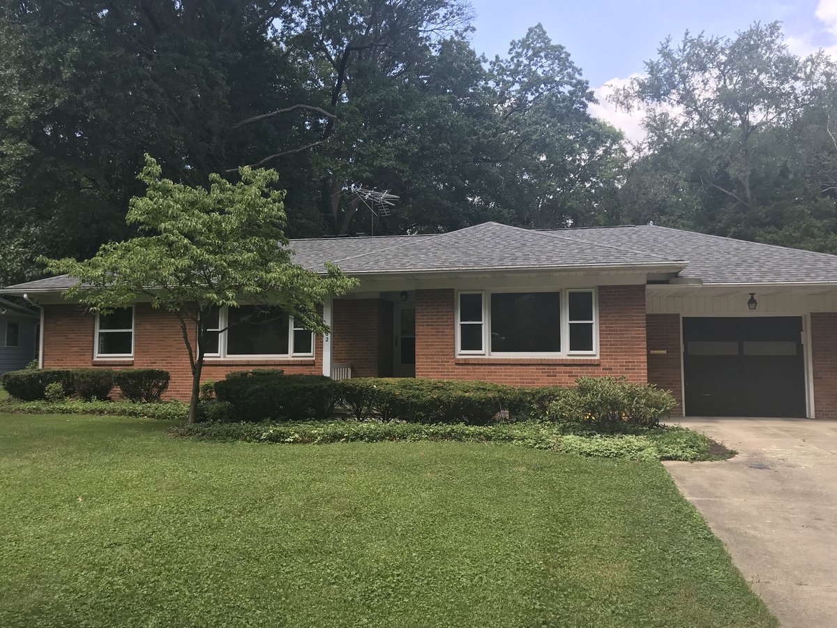 katycan2's tweet photo. #katycan. I listed and sold in hours $7000 over asking. 302 Elmwood, Kent.. Call Katy! https://t.co/q5GGxVUnh6