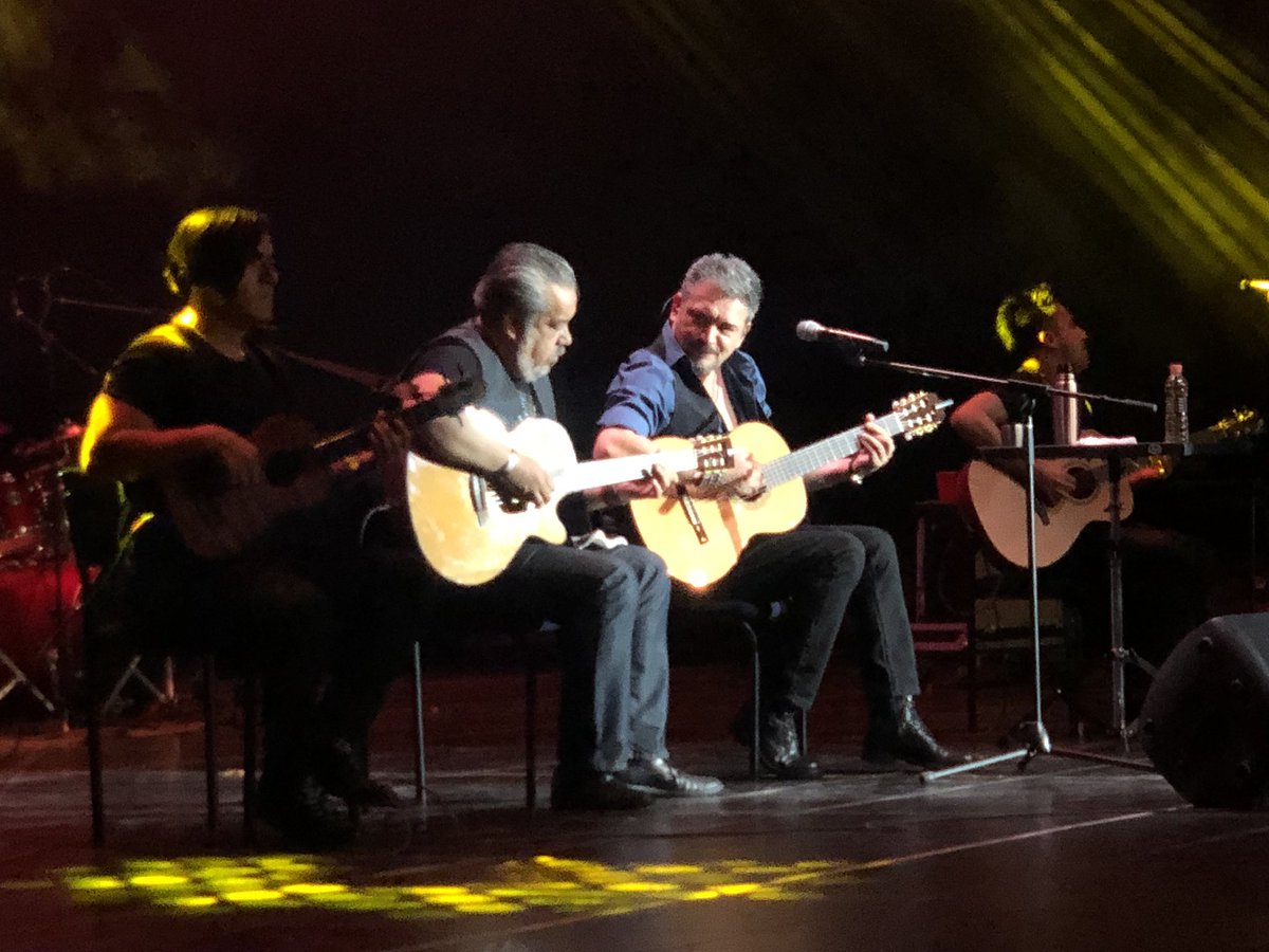 Dos noches increíbles en #Chiapas: #Tapachula y #SanCristobal con el Profesor @raulornelasmx ! Gracias por seguirnos dando la oportunidad de acompañarlo en su historia!